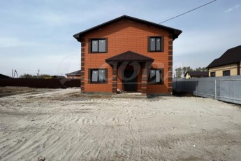 Недорогой двухэтажный дом в Перевалово