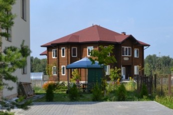 Большой деревянный дом в 27 км от Москвы