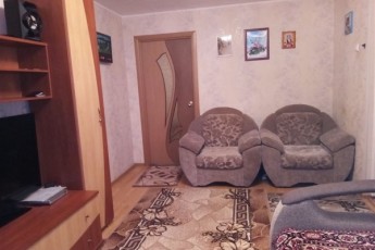 Продам 2-комнатную квартиру в мкр. Уралмаш